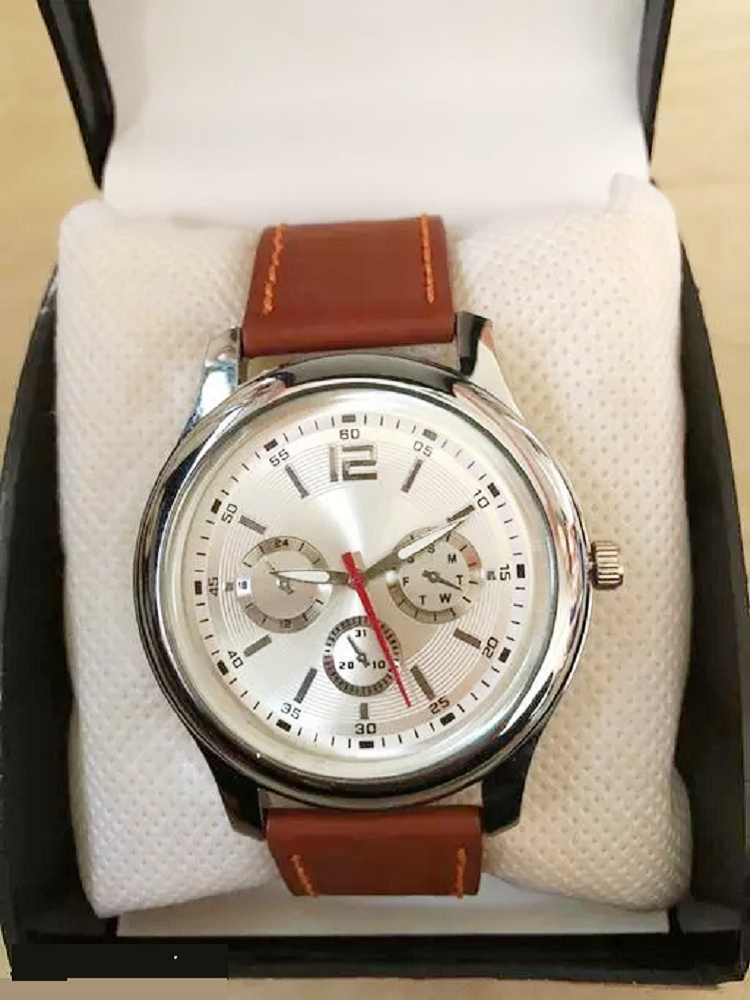 ANDHAK Men Silver Leather Casual Analog Watches
